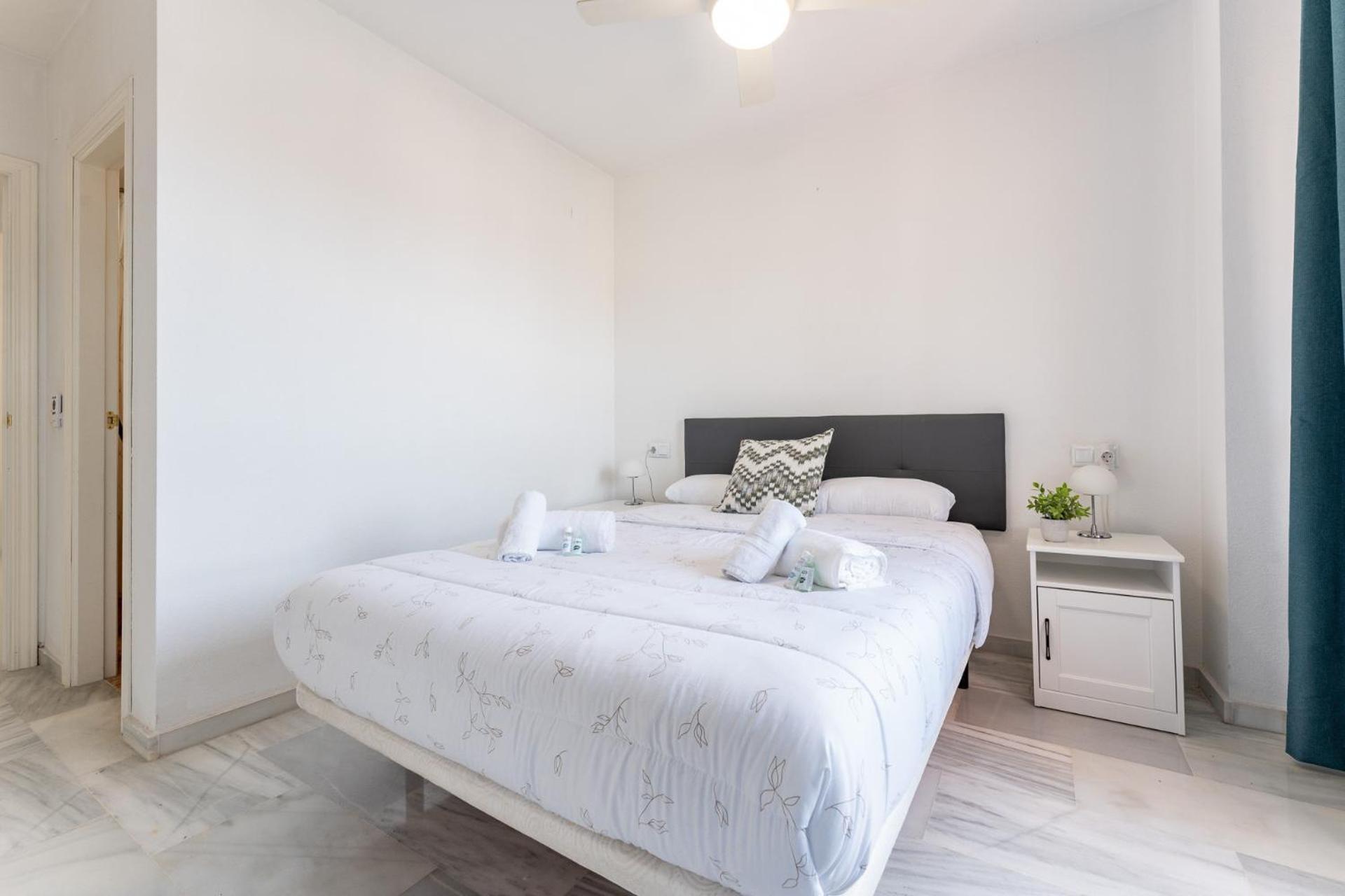 Malagasuite Coastal Paradise Fuengirola Εξωτερικό φωτογραφία
