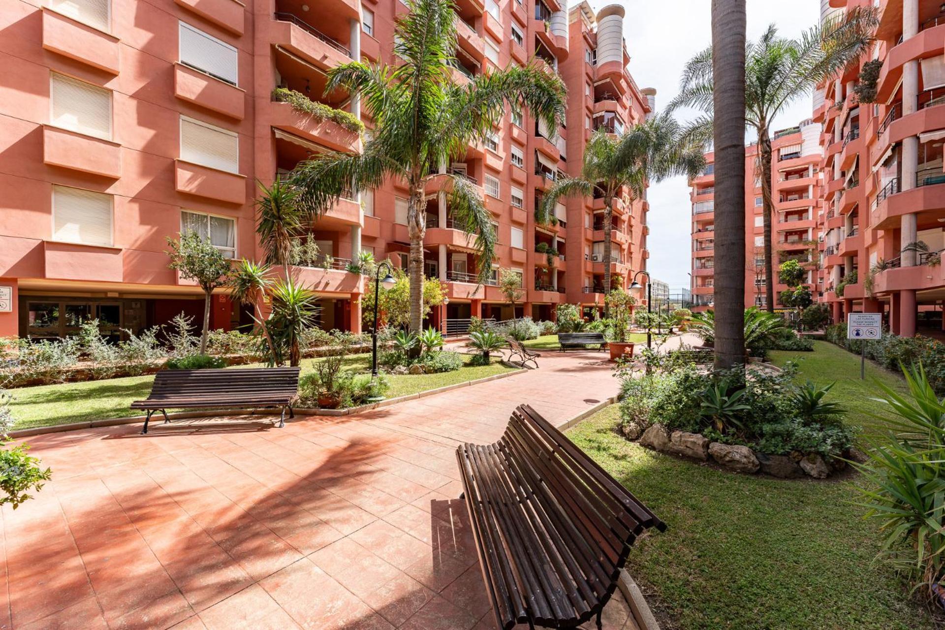 Malagasuite Coastal Paradise Fuengirola Εξωτερικό φωτογραφία